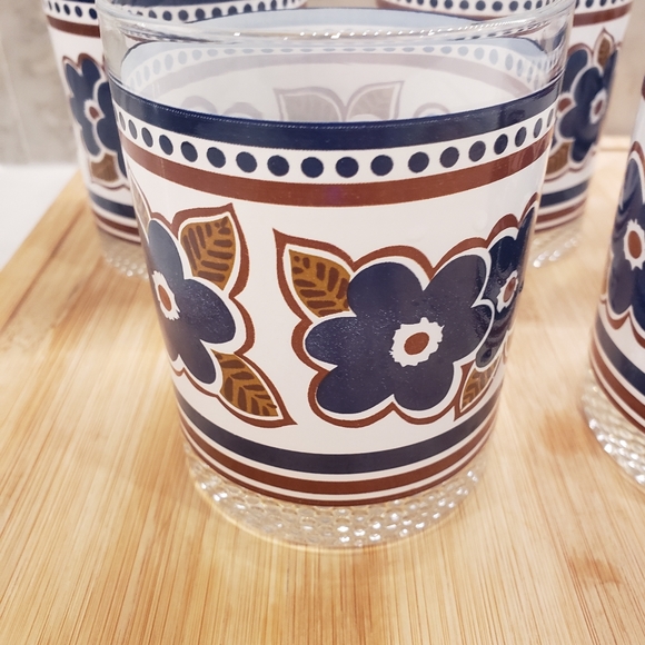 5 Vintage MCM - Rocks Glasses with Navy Flower and Brown Leaves - Picture 4 of 6